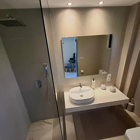 Yianetta & Aparthotel