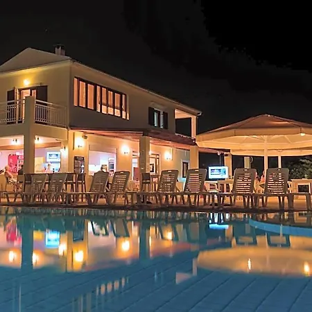 Yianetta & Hotel de apartamente Kávos