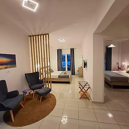 Yianetta & Lejlighedshotel 4*