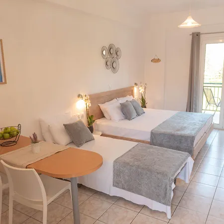 Yianetta & Apartmanhotel 4*