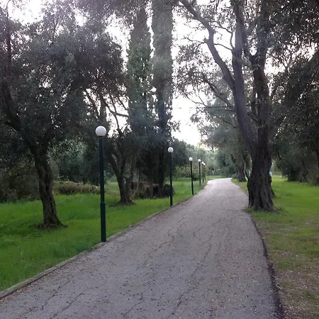 Yianetta & Aparthotel 3*