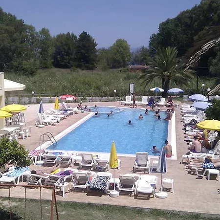 Lägenhetshotell Yianetta 3*