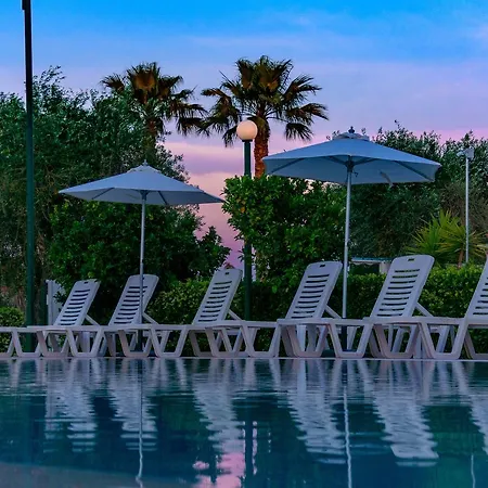 Yianetta & 아파트호텔