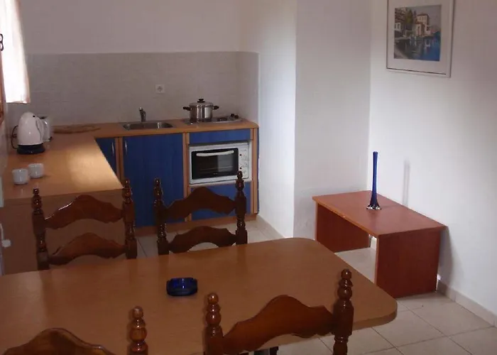 Yianetta & Aparthotel 3*